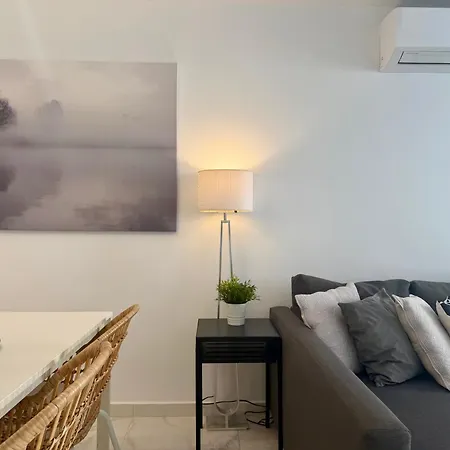 Marina Views Beachfront Center - Eaw Homes