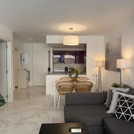 דירה Marina Views Beachfront Center - Eaw Homes מארבלה