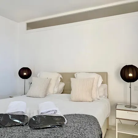 Marina Views Beachfront Center - Eaw Homes דירה