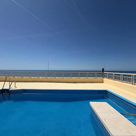 Marina Views Beachfront Center - Eaw Homes דירה